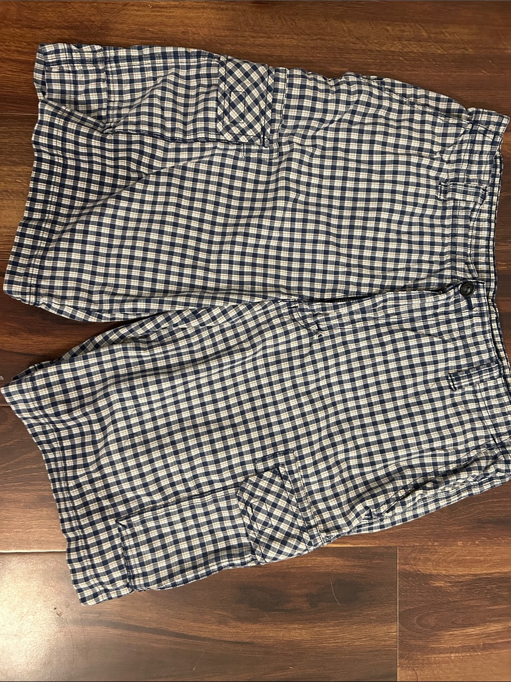 Men's Izod Navy and White Check Cargo Shorts